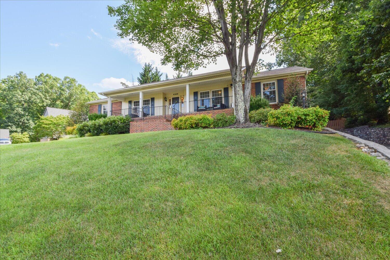 4306 Rte 2054 Roanoke, VA 24018 - Photo 34 of 45 34-4306 Fox Chase-34