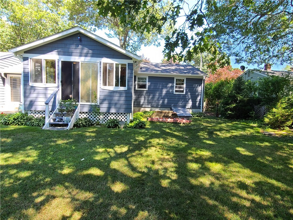 71 Haswill Street Warwick, RI 02889 - Photo 7 of 26 Gallery Image 7