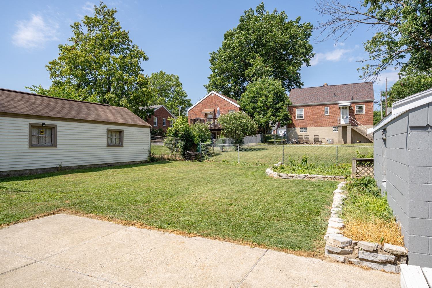 3683 Eyrich Road Cincinnati, OH 45248 - Photo 37 of 45