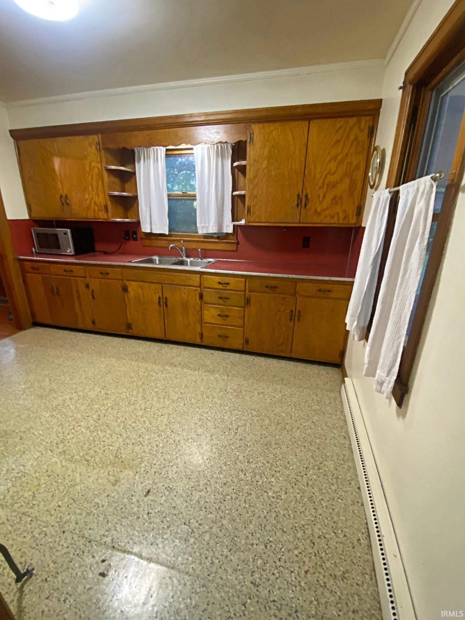216 Apraw Road Washington, IN 47501 - Photo 5 of 24 Gallery Image 5