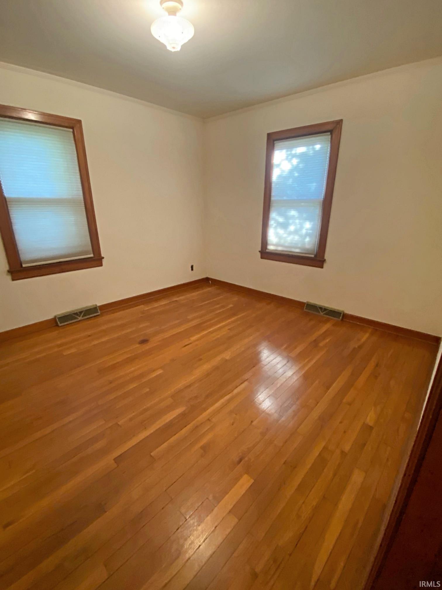 216 Apraw Road Washington, IN 47501 - Photo 8 of 24 Gallery Image 8