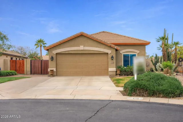 $565,000 | 4110 South Dewdrop Court, Gilbert, AZ 85297