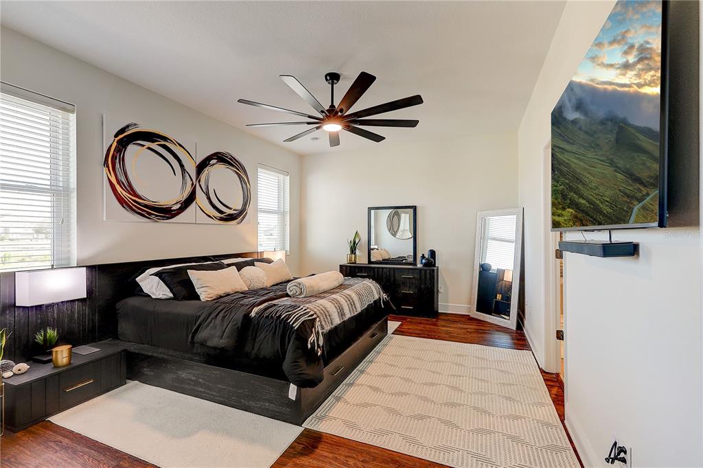 2410 Hawks Point Court Ruskin, FL 33570 - Photo 29 of 82