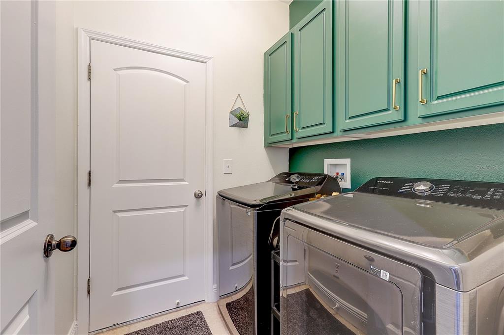 2410 Hawks Point Court Ruskin, FL 33570 - Photo 38 of 82