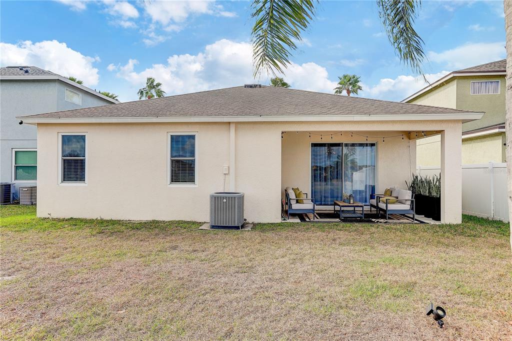 2410 Hawks Point Court Ruskin, FL 33570 - Photo 79 of 82