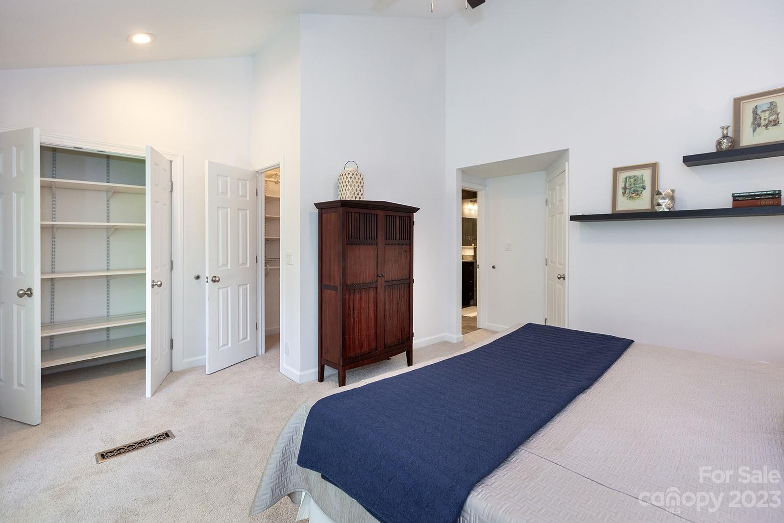 13820 Queens Harbor Road, Unit E Charlotte, NC 28278 - Photo 18 of 39 Gallery Image 18
