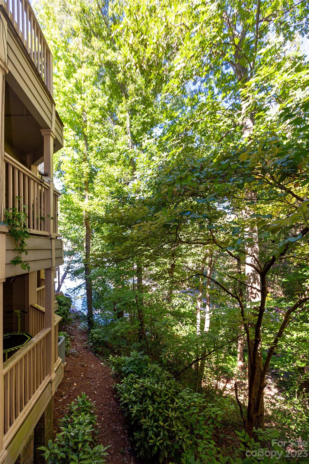 13820 Queens Harbor Road, Unit E Charlotte, NC 28278 - Photo 31 of 39 Gallery Image 31