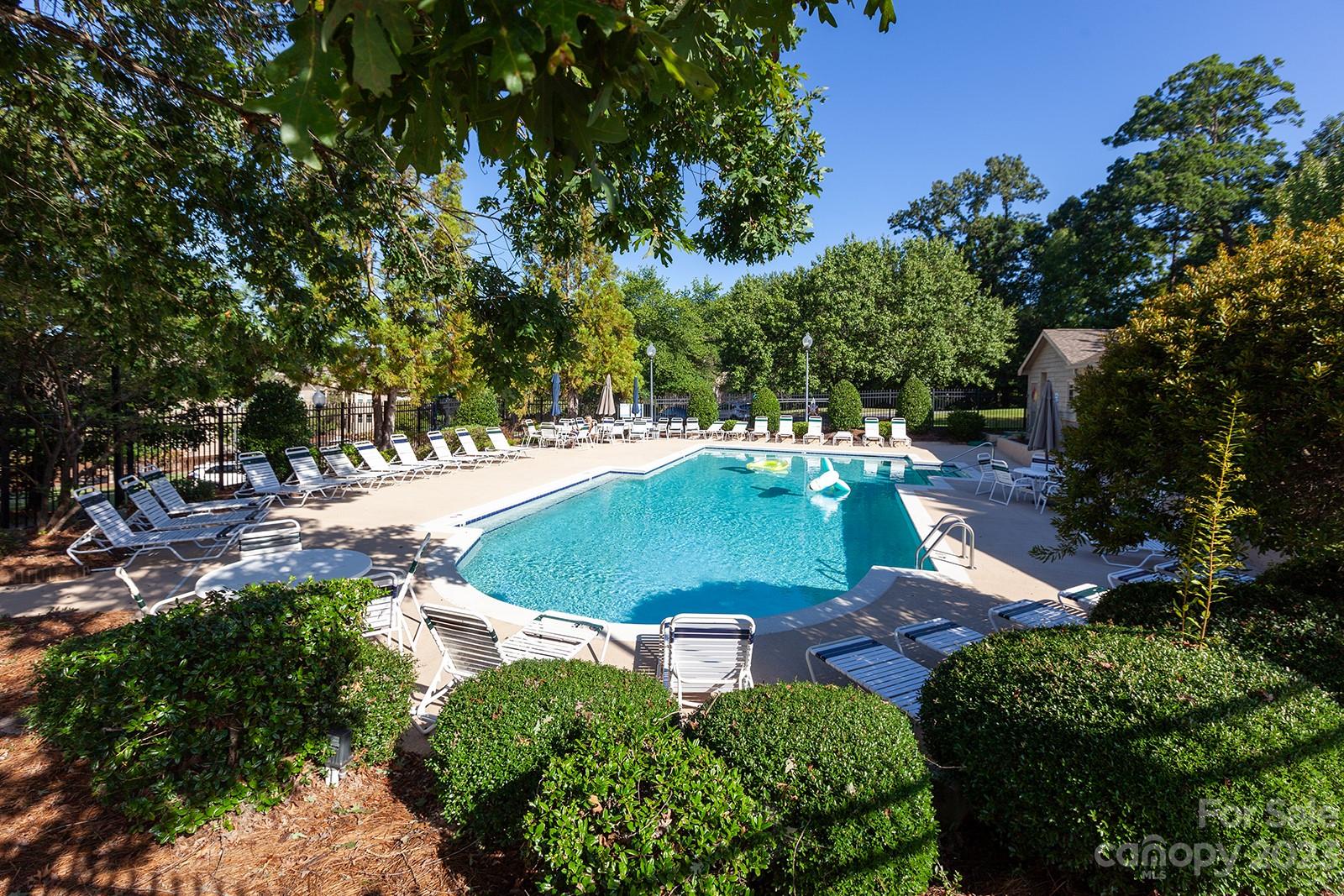 13820 Queens Harbor Road, Unit E Charlotte, NC 28278 - Photo 38 of 39 Gallery Image 38