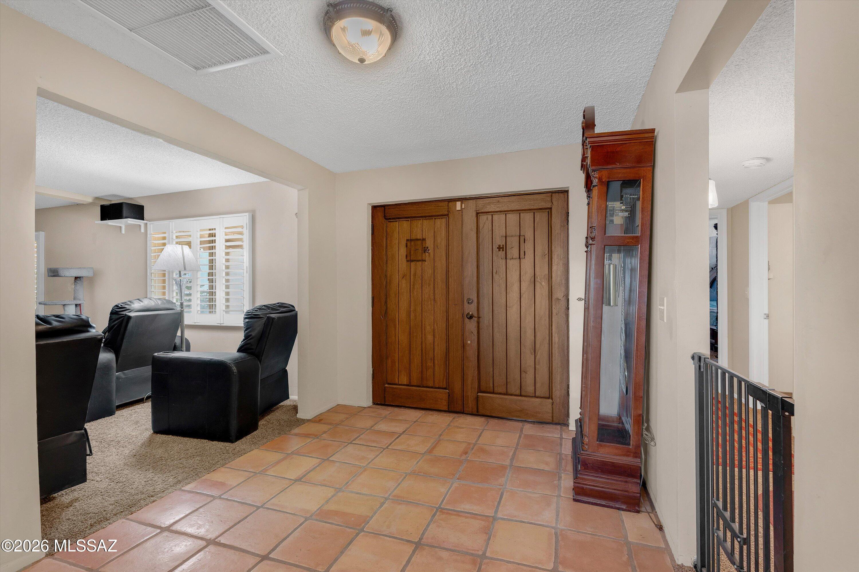 5200 North Tortolita Road Tucson, AZ 85745 - Photo 8 of 45 08-Foyer