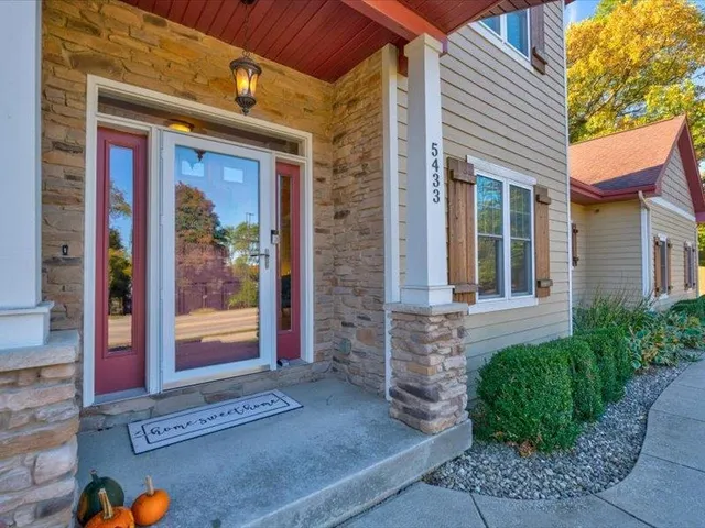 $670,000 | 5433 Lacy Road, Fitchburg, WI 53711