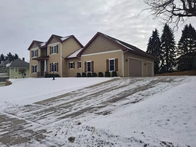 $670,000 | 5433 Lacy Road, Fitchburg, WI 53711