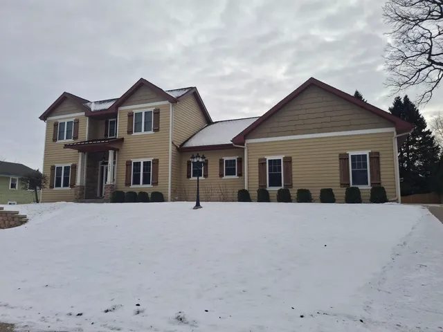 $670,000 | 5433 Lacy Road, Fitchburg, WI 53711