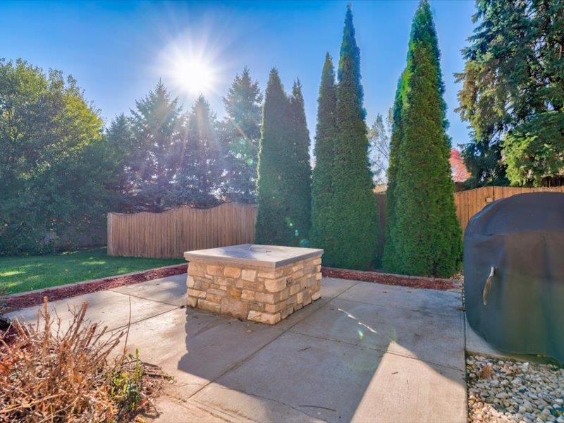 5433 Lacy Road Fitchburg, WI 53711 - Photo 3 of 26