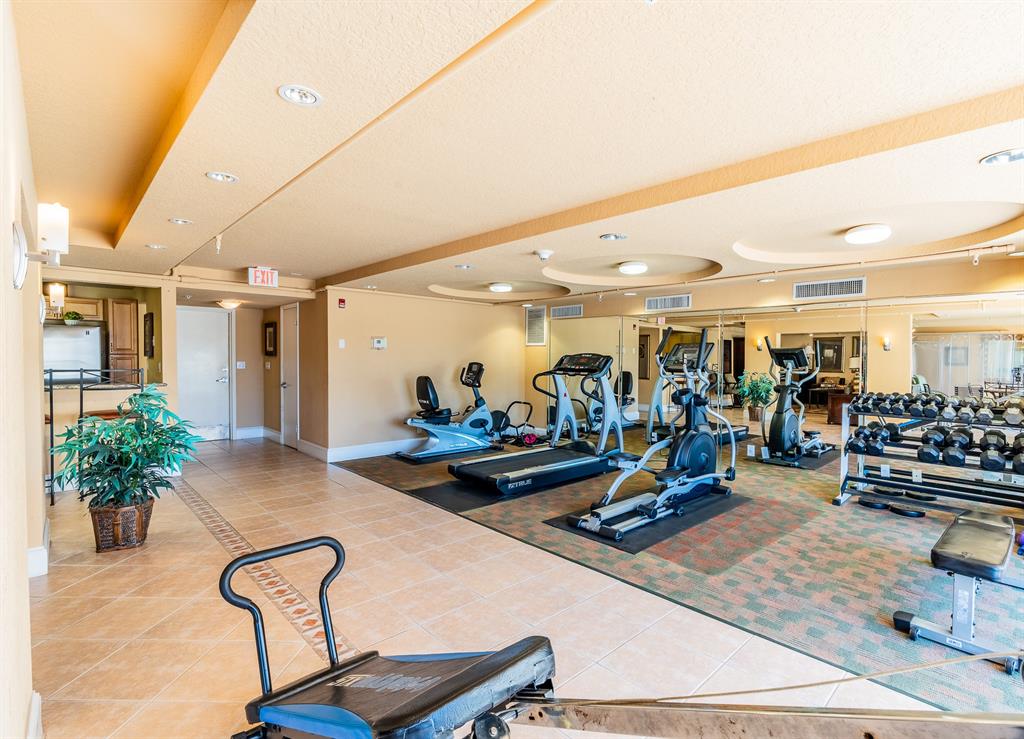 1000 Spanish River Road, Unit 3G Boca Raton, FL 33432 - Photo 23 of 31 a view of a room with gym equipment