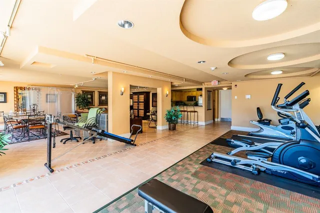 $2,800 | 1000 Spanish River Road, Unit 3G, Boca Raton, FL 33432
