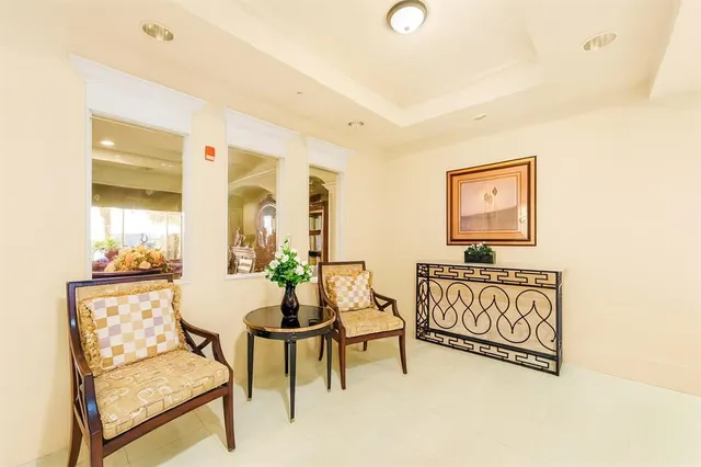 $2,800 | 1000 Spanish River Road, Unit 3G, Boca Raton, FL 33432