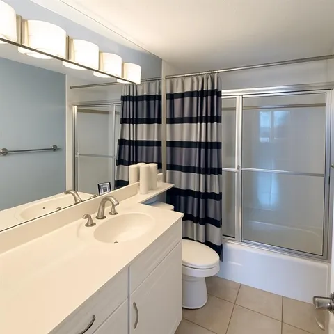 $2,800 | 1000 Spanish River Road, Unit 3G, Boca Raton, FL 33432