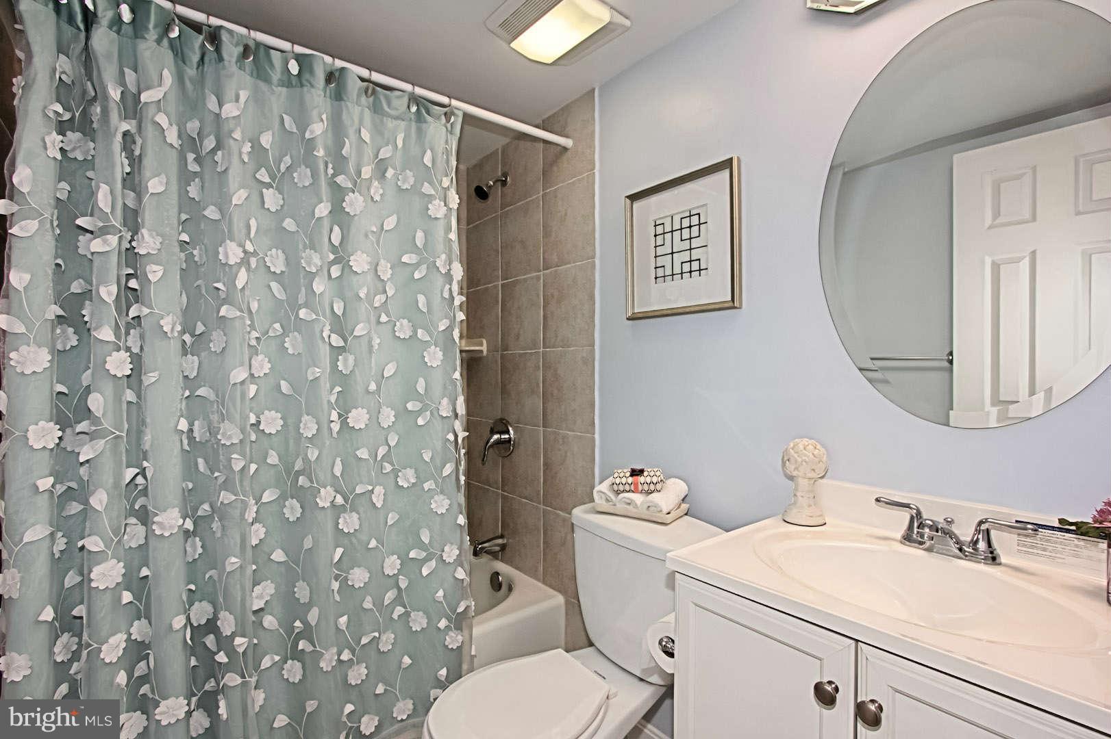 2114 Green Watch Way, Unit 200 Reston, VA 20191 - Photo 19 of 30 Bath