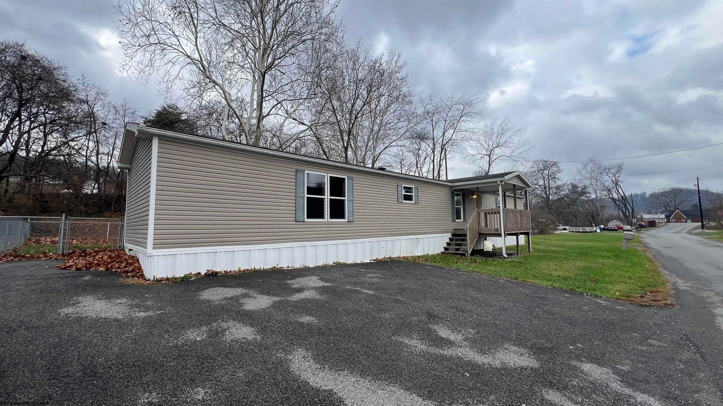 84 Benedum Run Road Bridgeport, WV 26330 - Photo 2 of 34 Gallery Image 2