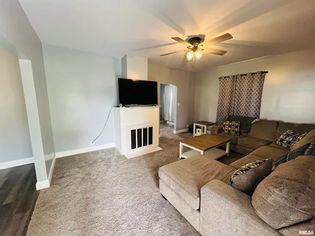 $92,500 | 1300 Lincoln Street, Eldorado, IL 62930