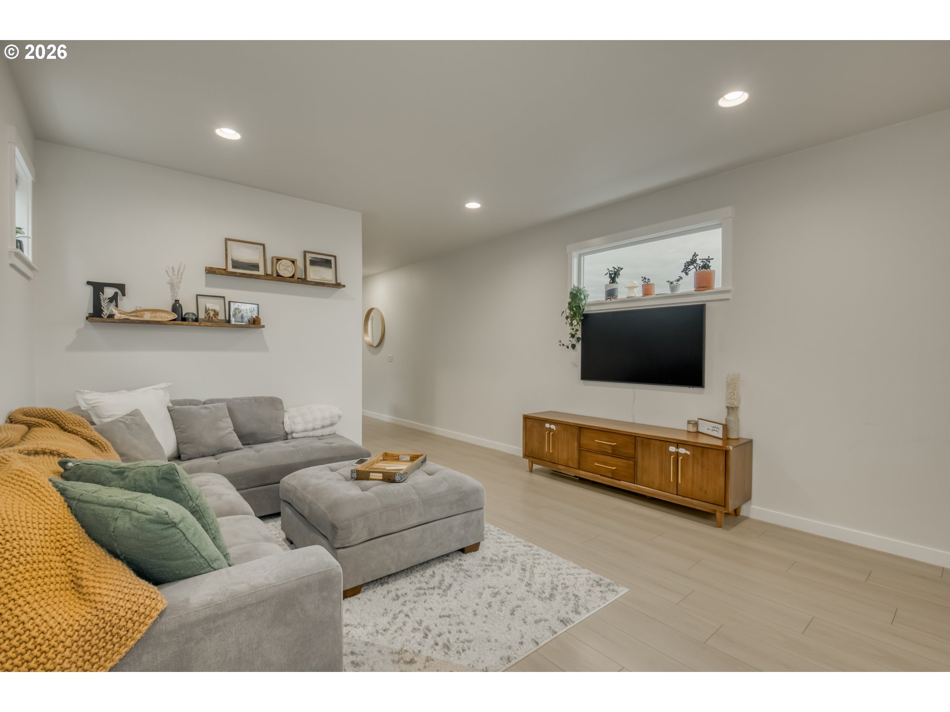 1636 South Mike Drive Newberg, OR 97132 - Photo 7 of 22 Kitchen