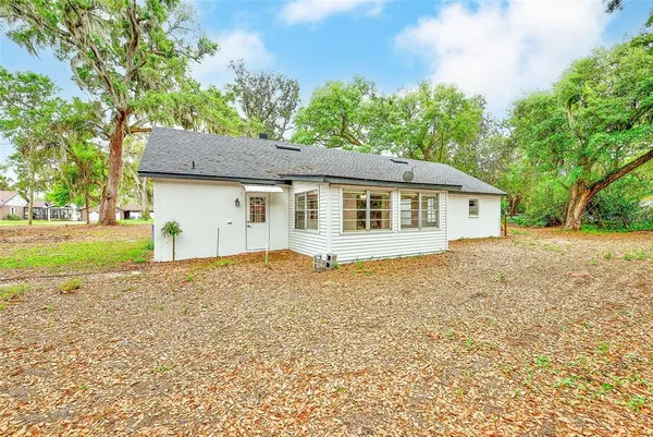 $425,000 | 1220 Vinewood Drive, Seffner, FL 33584