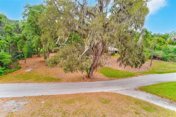 $425,000 | 1220 Vinewood Drive, Seffner, FL 33584