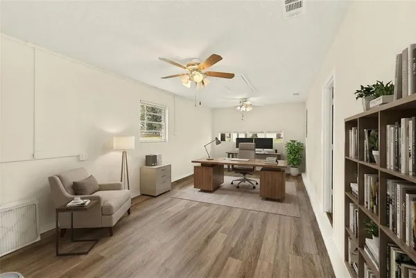 $425,000 | 1220 Vinewood Drive, Seffner, FL 33584