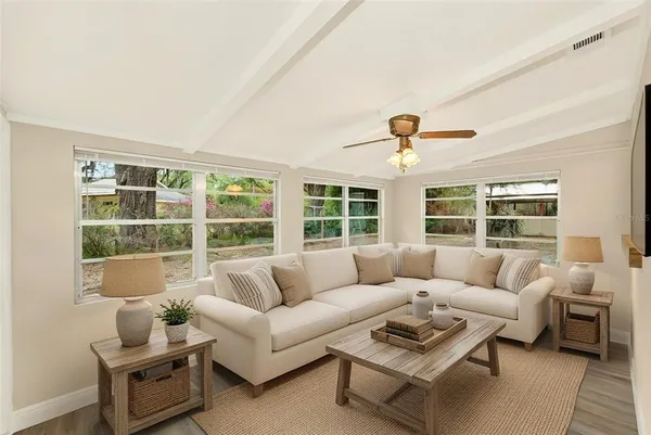 $425,000 | 1220 Vinewood Drive, Seffner, FL 33584