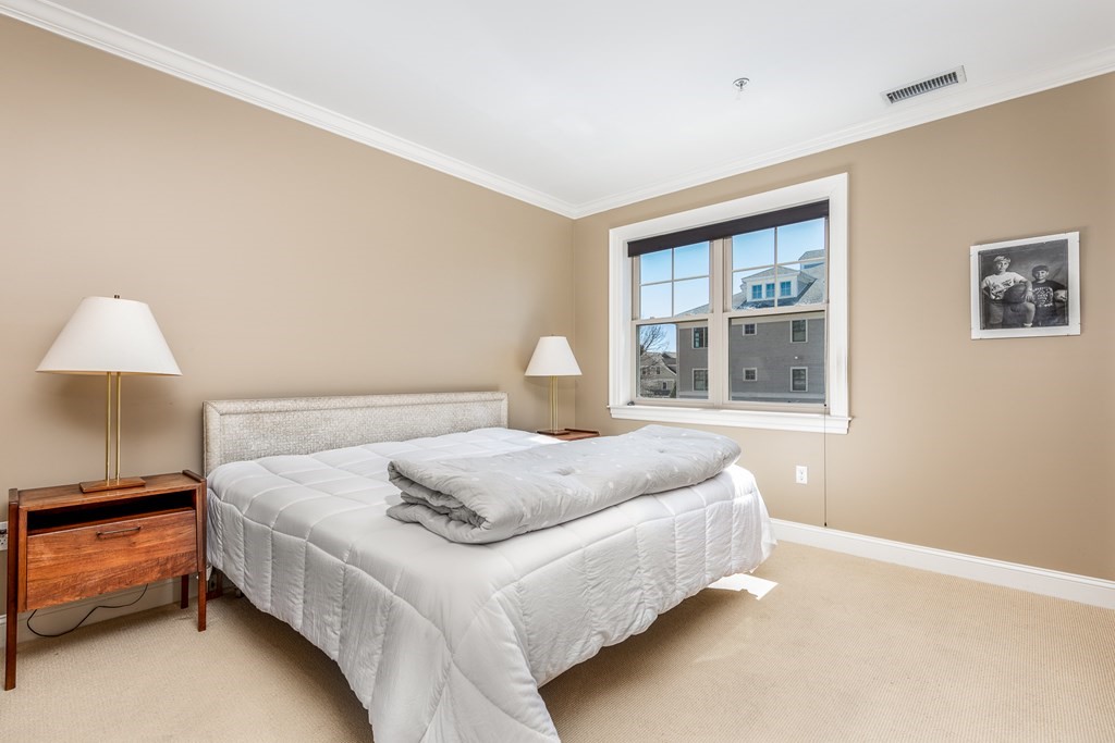 33 Intrepid Circle, Unit 208 Marblehead, MA 01945 - Photo 14 of 27