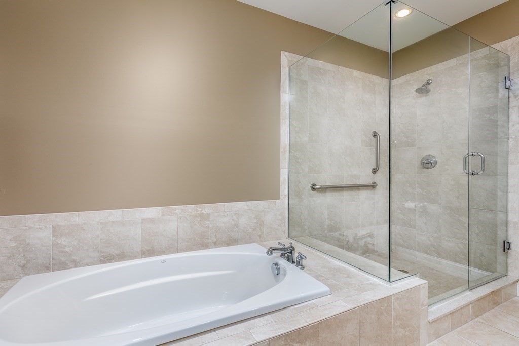 33 Intrepid Circle, Unit 208 Marblehead, MA 01945 - Photo 16 of 27