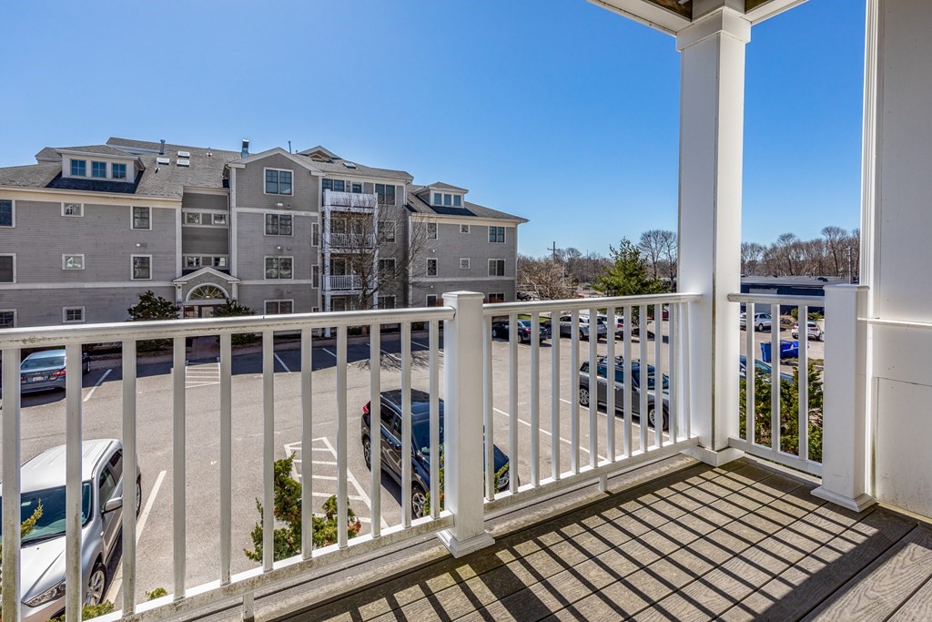 33 Intrepid Circle, Unit 208 Marblehead, MA 01945 - Photo 24 of 27