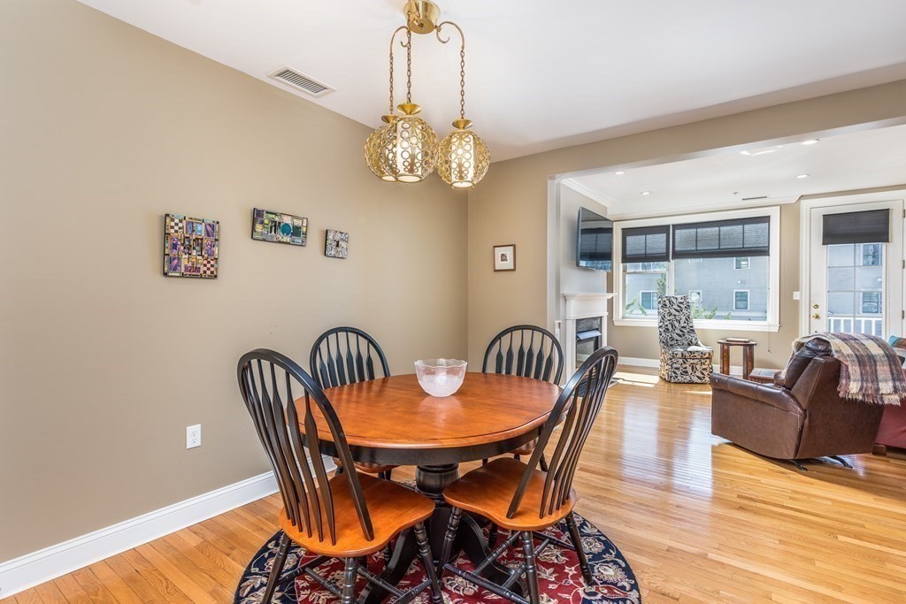 33 Intrepid Circle, Unit 208 Marblehead, MA 01945 - Photo 7 of 27