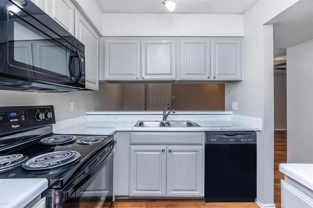 1826 Esters Road, Unit 2078 Irving, TX 75061 - Photo 18 of 37