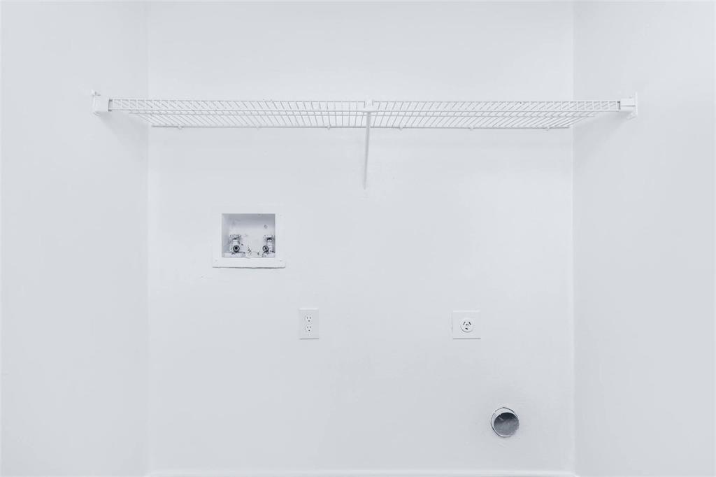 1826 Esters Road, Unit 2078 Irving, TX 75061 - Photo 28 of 37