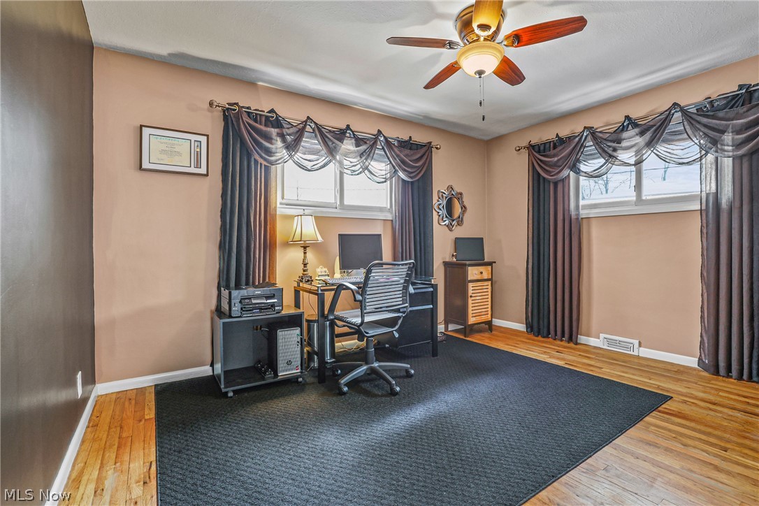 4820 North Sedgewick Road Cleveland, OH 44124 - Photo 15 of 30