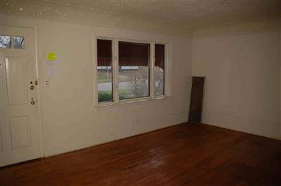 3205 Fleming Road Flint, MI 48504 - Photo 2 of 9 20110180-1.JPG