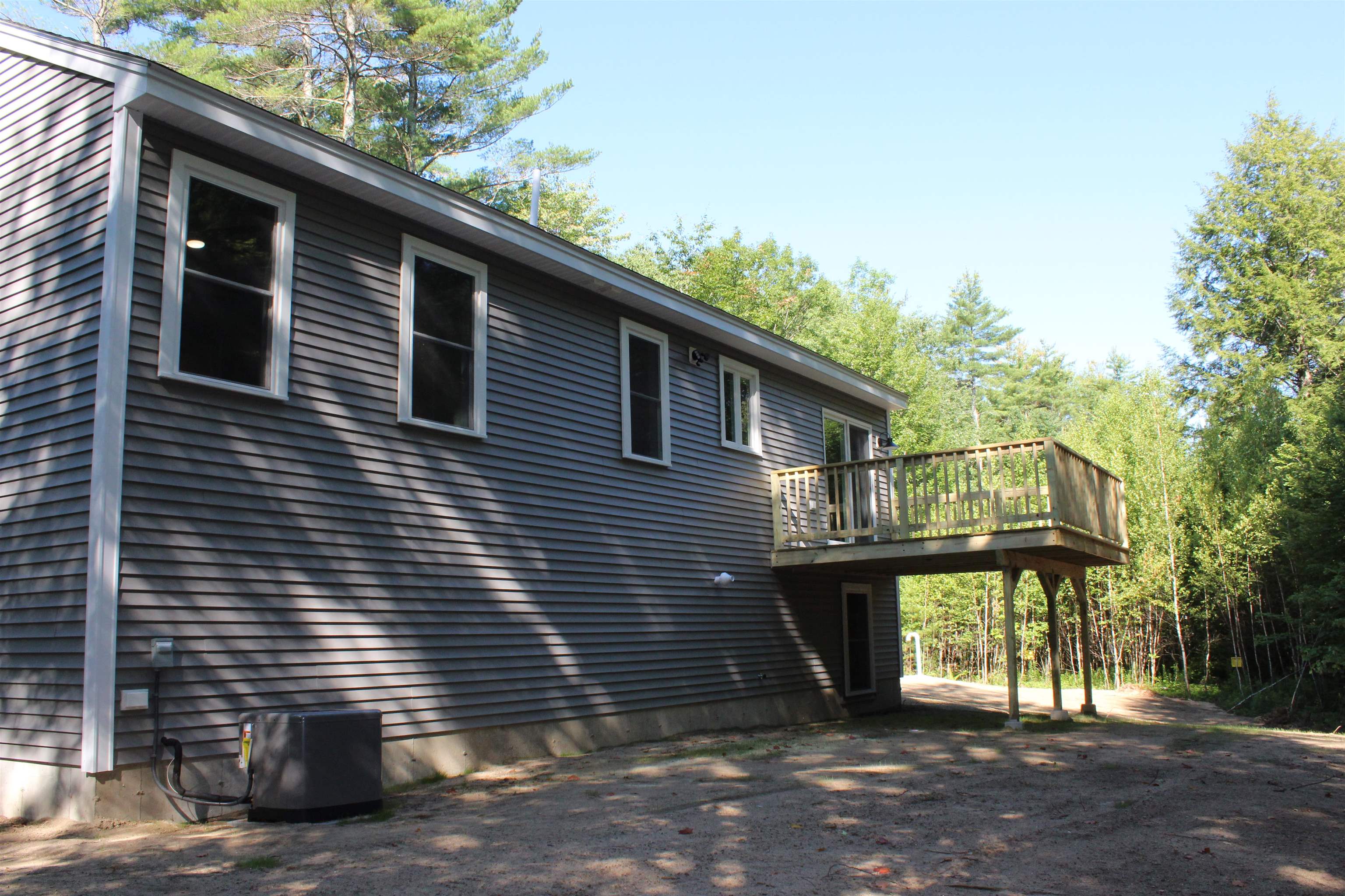 128 Lowell Street Rochester, NH 03867 - Photo 6 of 32