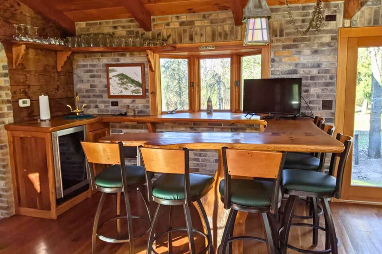 N3075 Hardscrabble Road Palmyra, WI 53156 - Photo 20 of 44 Wet Bar