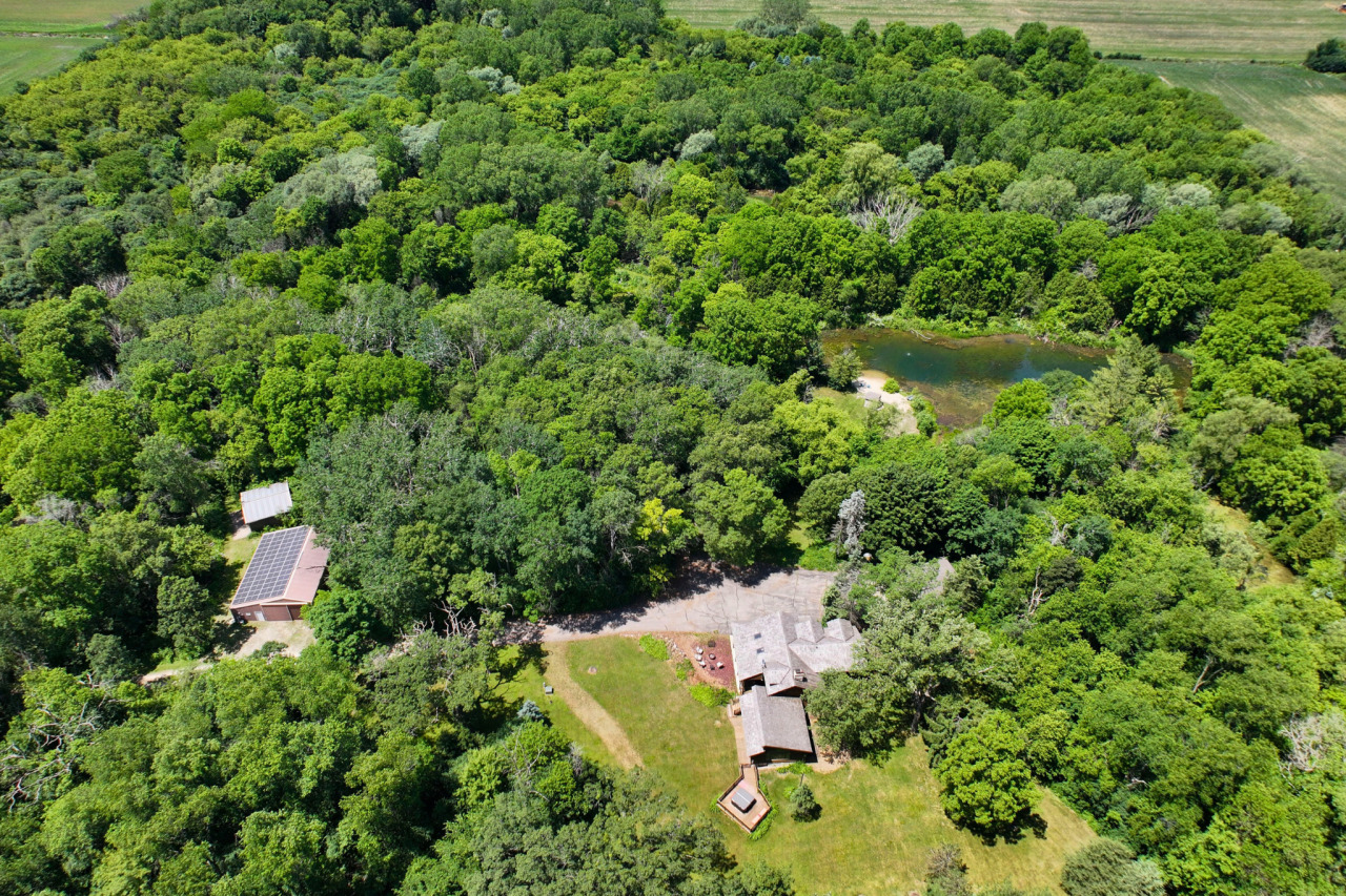 N3075 Hardscrabble Road Palmyra, WI 53156 - Photo 9 of 44 Drone View 3