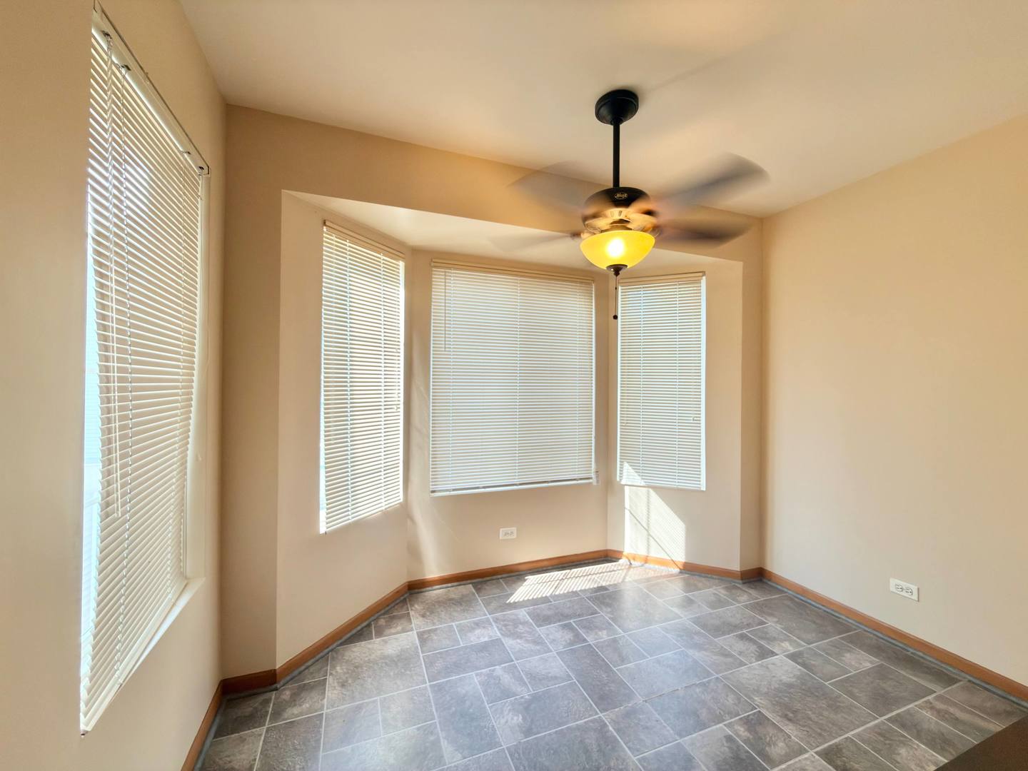 3192 Ketch Court, Unit 3192 Aurora, IL 60503 - Photo 5 of 18