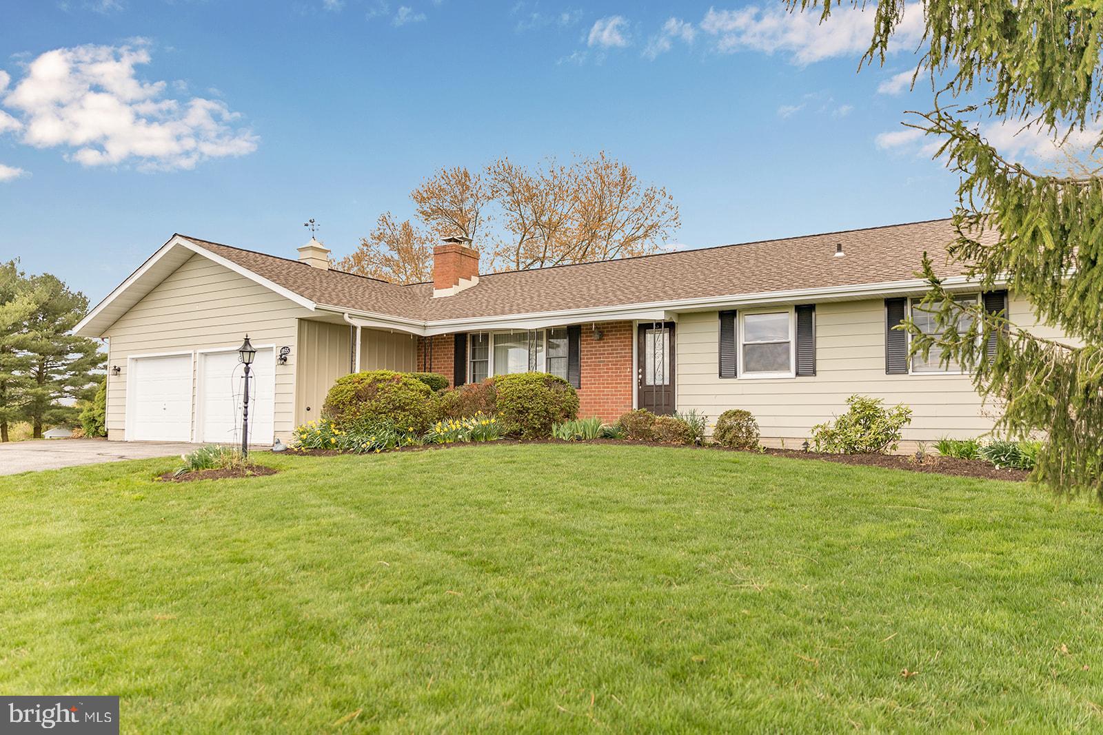 1855 Deer Park Road Finksburg, MD 21048 - Photo 2 of 26 Expansive front yard