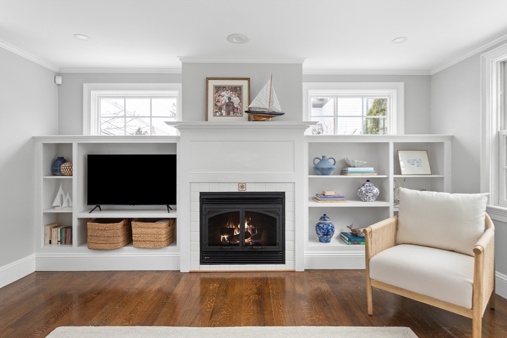 46 Gregory Street Marblehead, MA 01945 - Photo 14 of 29 Gallery Image 14