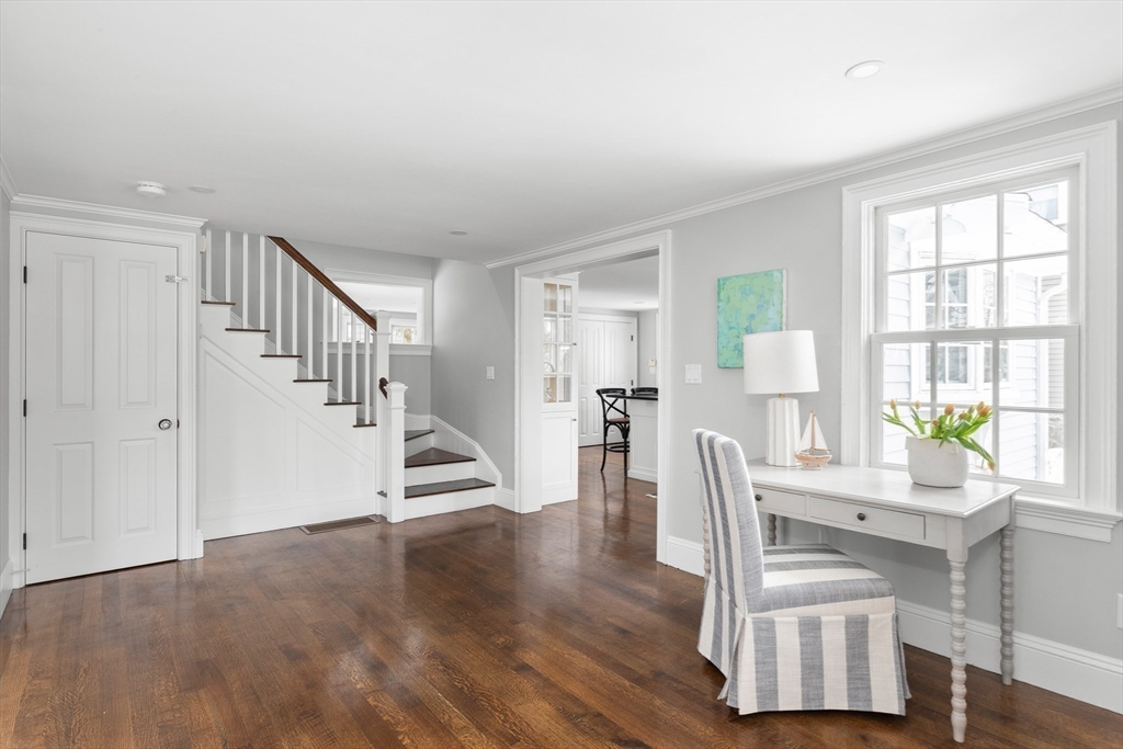 46 Gregory Street Marblehead, MA 01945 - Photo 10 of 29 Gallery Image 10