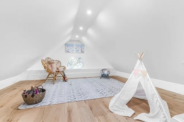 a view of a kitchen and dining room