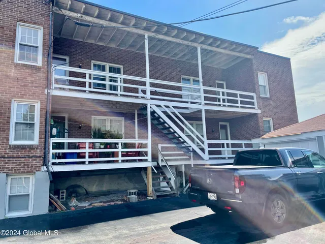 $829,900 | 948 Washington Avenue, Albany, NY 12203