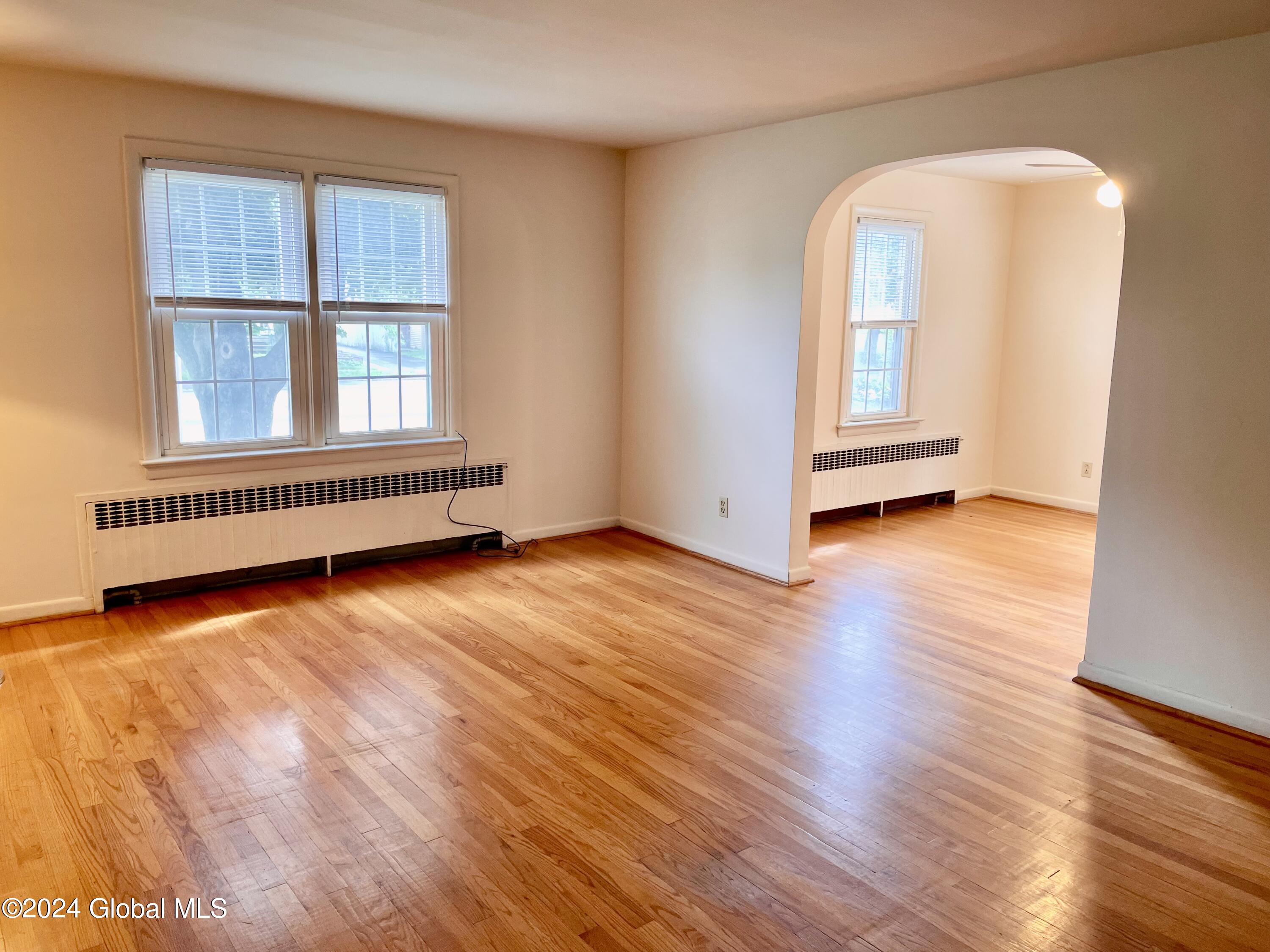 948 Washington Avenue Albany, NY 12203 - Photo 6 of 18 IMG_2274