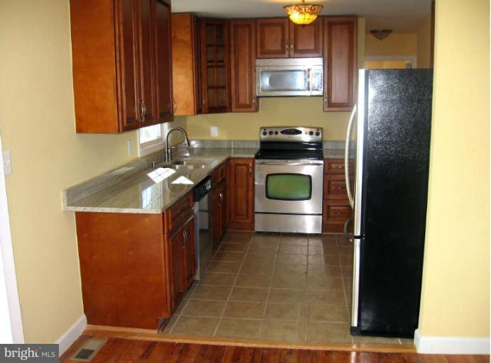 14739 Good Hope Road Silver Spring, MD 20905 - Photo 10 of 21 Kitchen