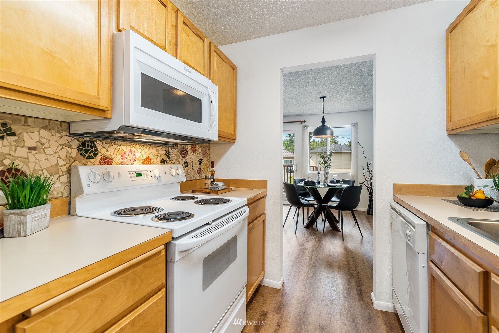 425 45th Street Southwest, Unit 306 Everett, WA 98203 - Photo 11 of 30