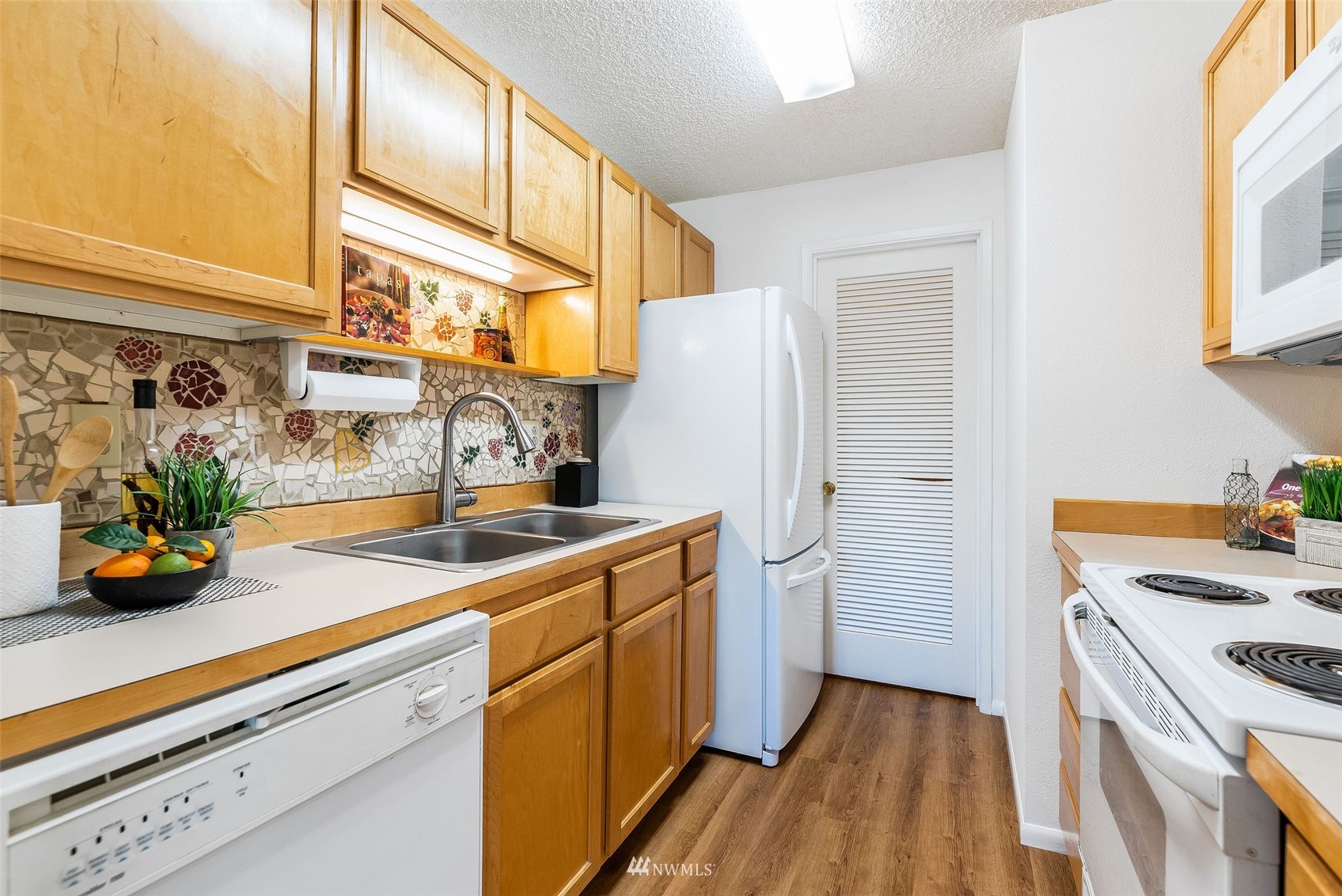 425 45th Street Southwest, Unit 306 Everett, WA 98203 - Photo 12 of 30